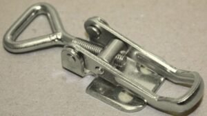 Toggle latch Stainless Small size countersunk holes with Triangle screw loop
