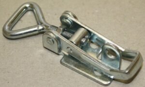 Toggle latch Small size Zinc plated Steel countersunk holes with Triangle screw loop